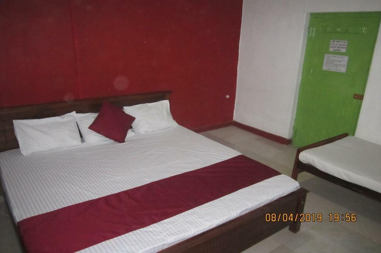 Tree House Holiday Home Kombichankulama Exterior foto