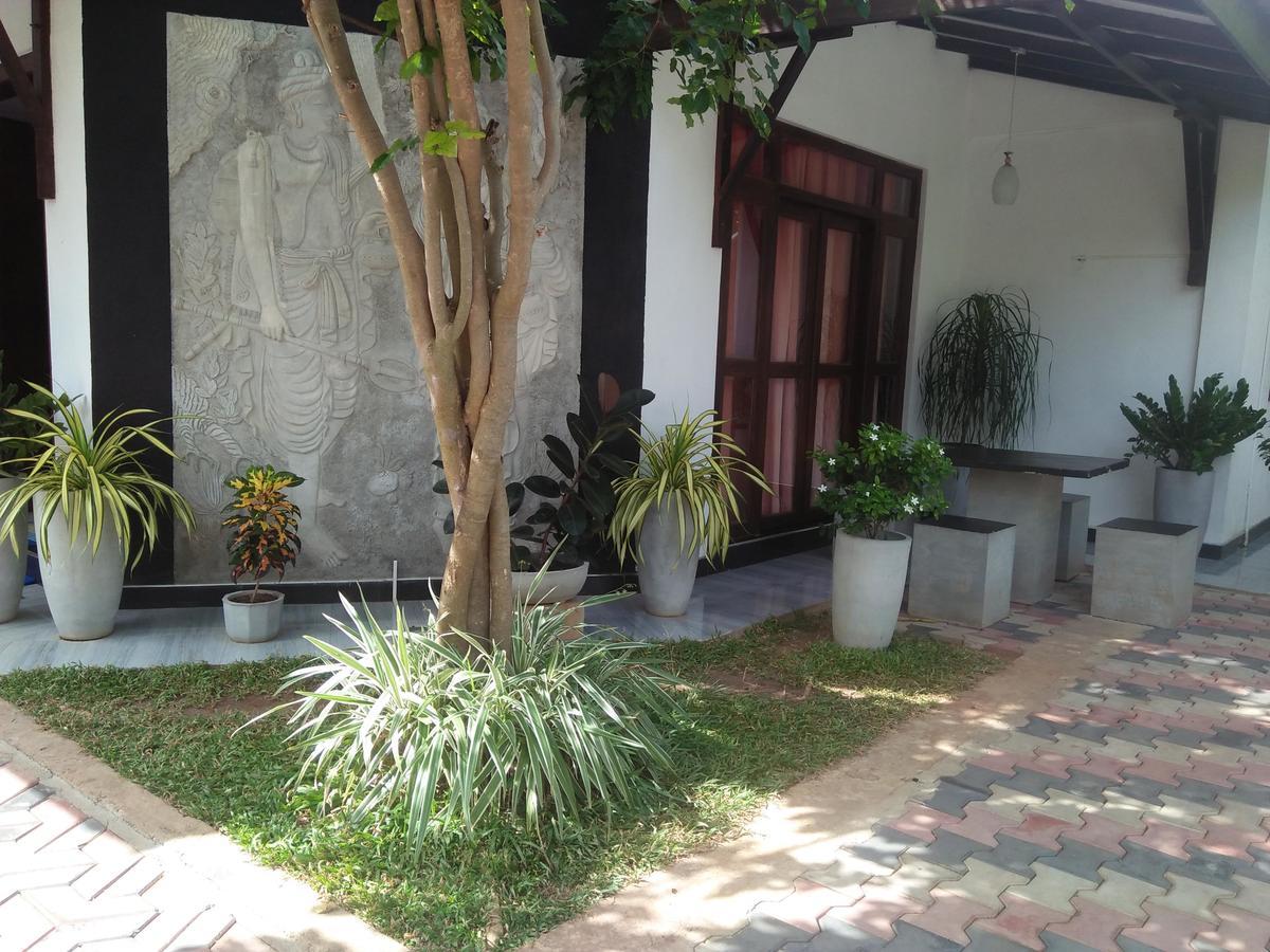 Tree House Holiday Home Kombichankulama Exterior foto